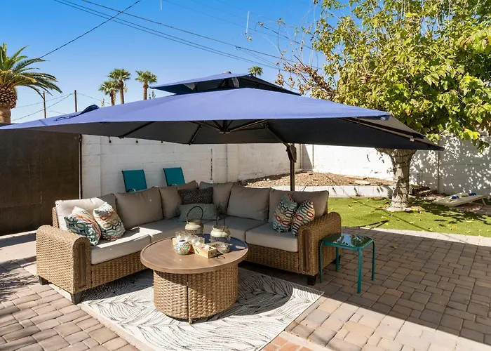 Heated Pool, Sports Court, Pool Table, King Beds *